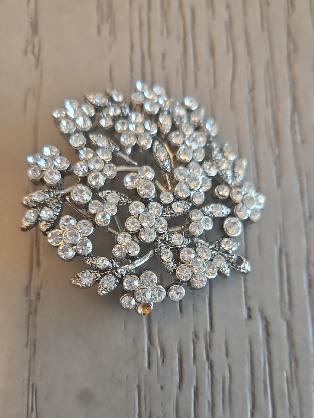 Crystal Floral Round Brooch Pin — Silver Clear Rhinestone